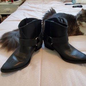 Steve Madden ankle boots